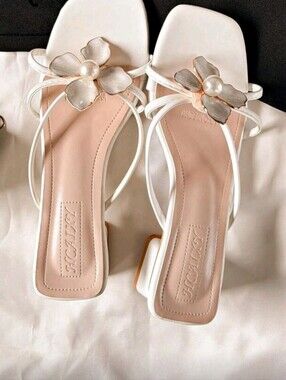 Summer New French Thick Heel Faux Pearl Flower Strap Sandals, Open Toe Vers
